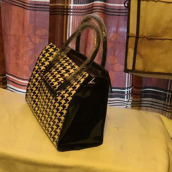 Handbag - Picture 2 of 6